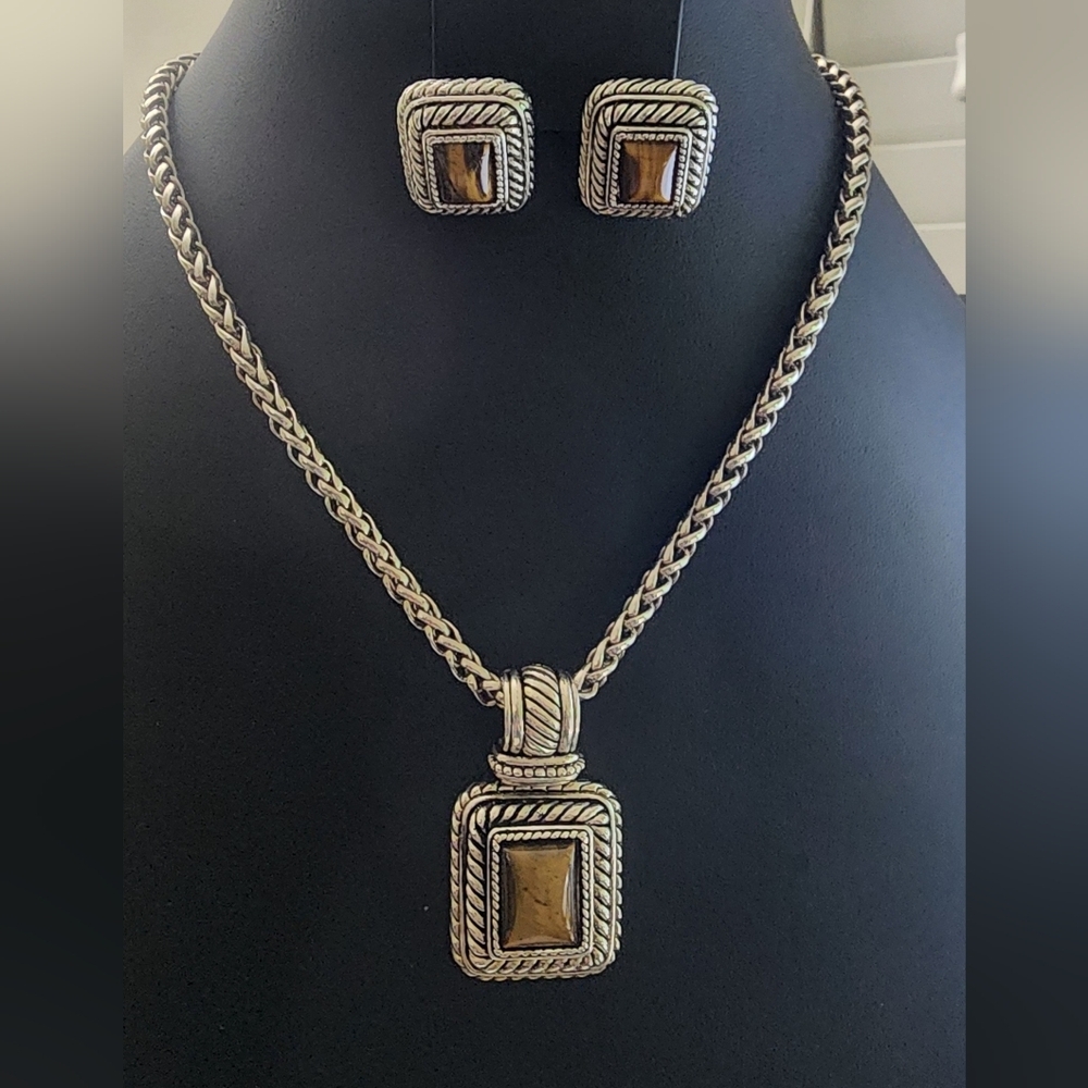 Elegant‎ Silver and Brown Jewelry Set